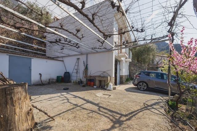 Finca/Landehus til salg i Güéjar Sierra med swimmingpool garage - € 430.000 (Ref: 9837520)