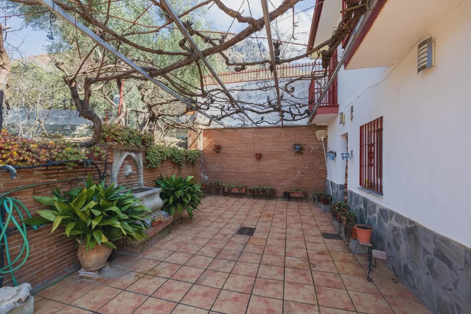 Finca/Country House for sale in Guejar Sierra with pool garage - € 430,000 (Ref: 9837520)