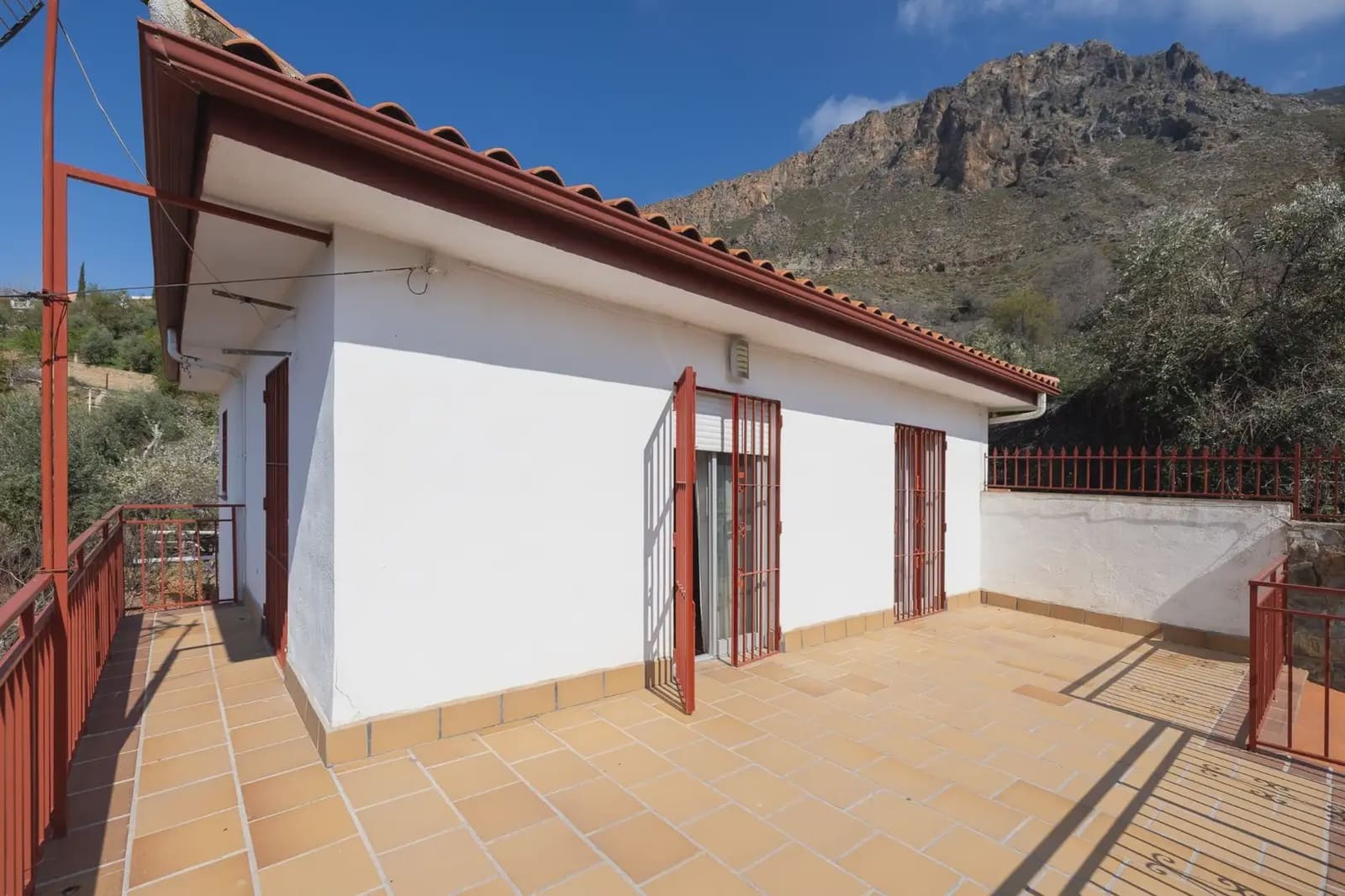 Finca/Country House for sale in Guejar Sierra with pool garage - € 430,000 (Ref: 9837520)