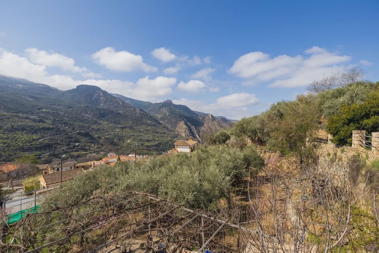 Finca/Country House for sale in Guejar Sierra with pool garage - € 430,000 (Ref: 9837520)