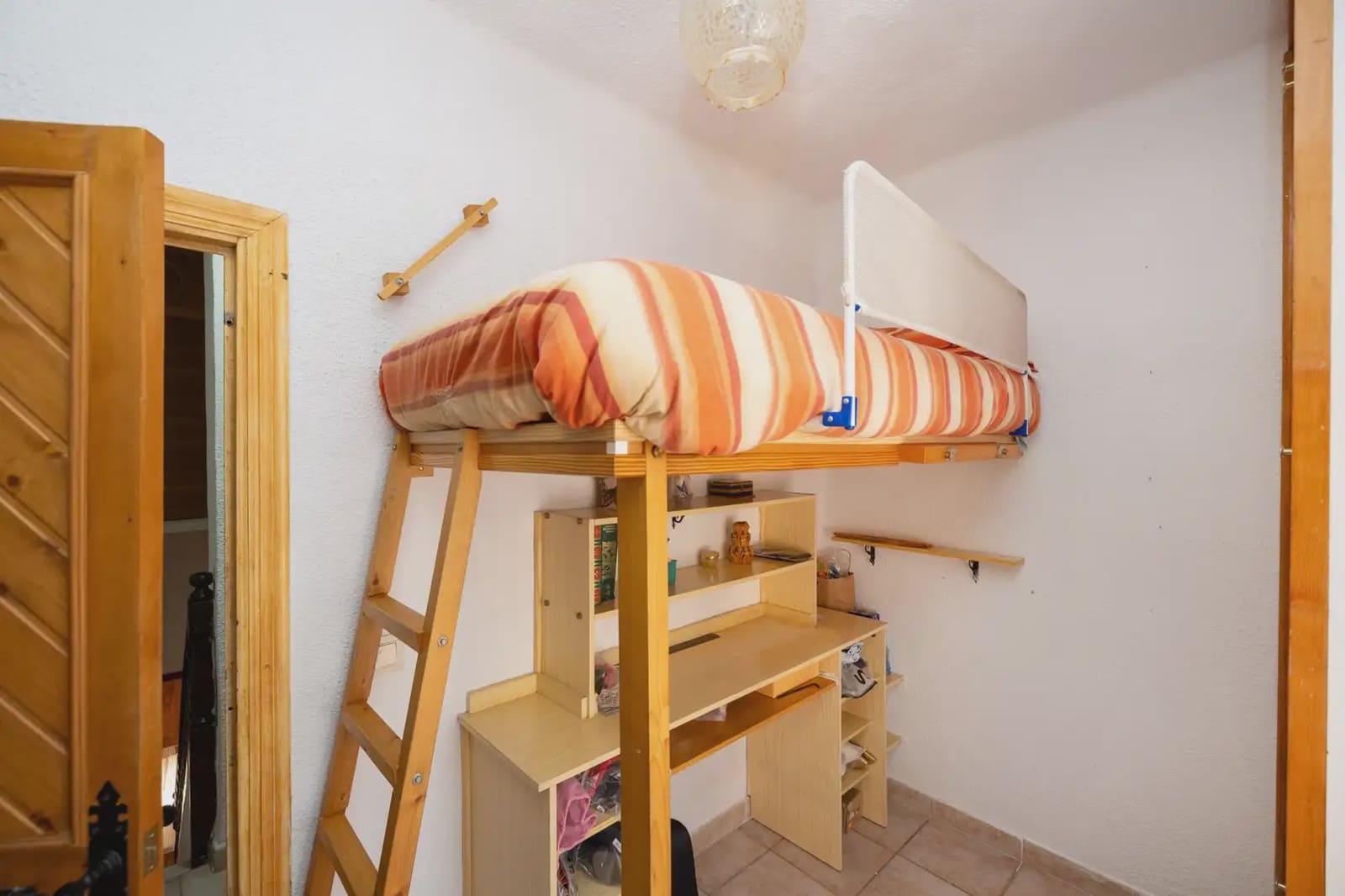 Omakotitalo myytävänä paikassa Granada kaupunki - 207 500 € (Ref: 9837521)