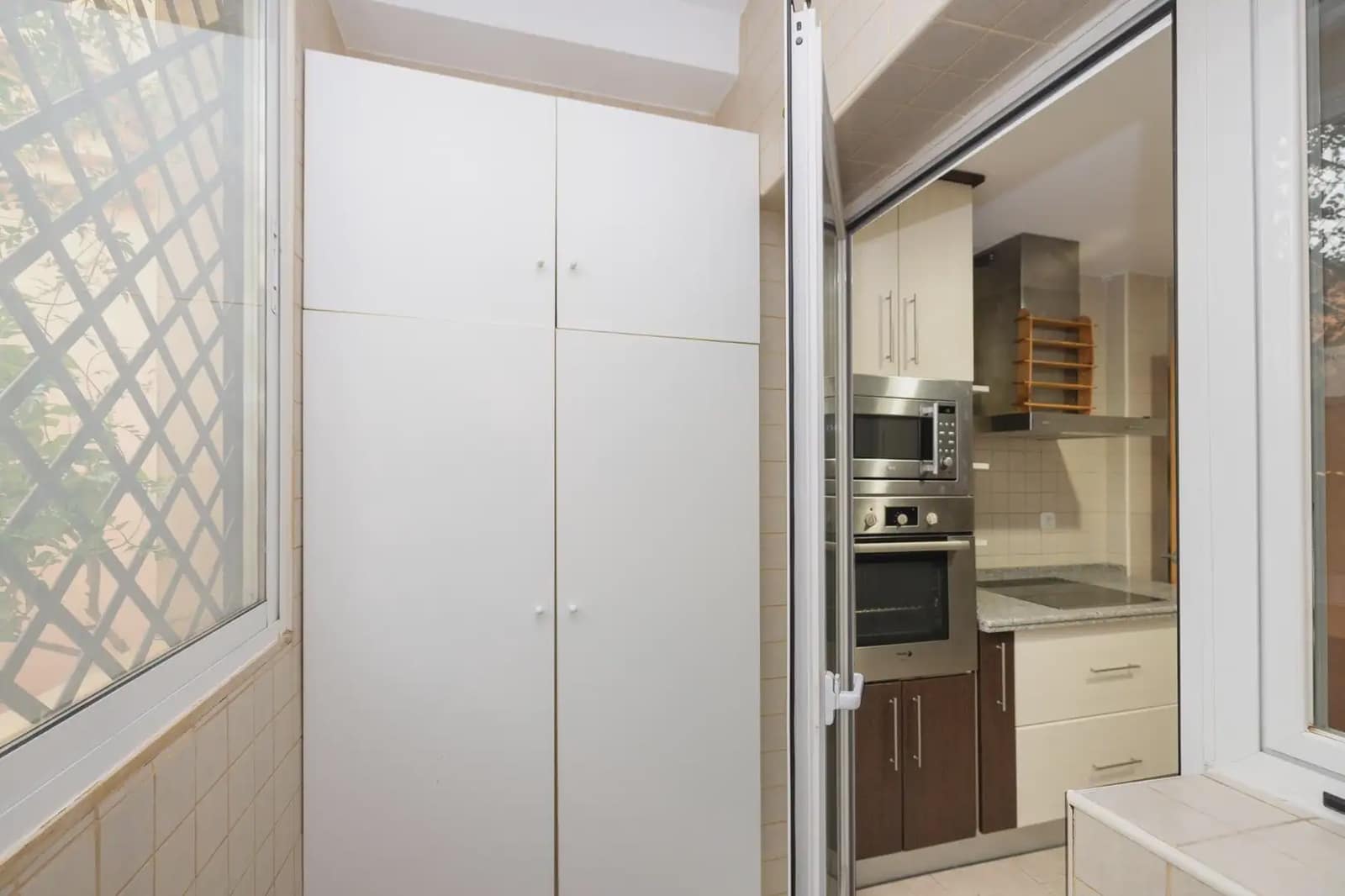 Omakotitalo myytävänä paikassa Las Gabias mukana uima-altaan 
autotalli - 245 000 € (Ref: 9837522)