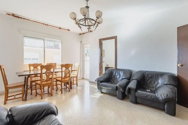 5 camera da letto Appartamento in vendita in Pajaritos - Plaza de Toros, Granada città - 343.000 € (Rif: 9837524)