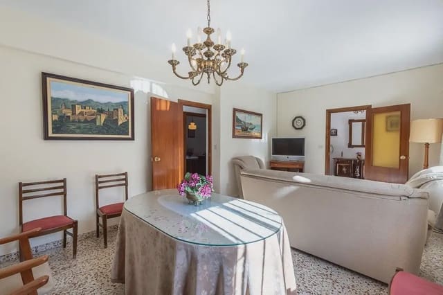 4 soveværelse Villa til salg i Cájar med garage - € 325.000 (Ref: 9837525)