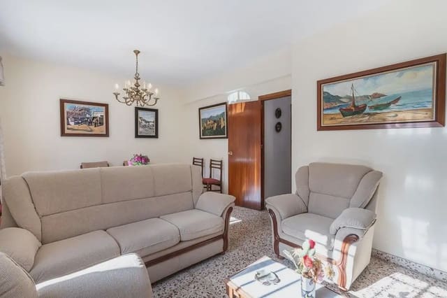 4 soveværelse Villa til salg i Cájar med garage - € 325.000 (Ref: 9837525)