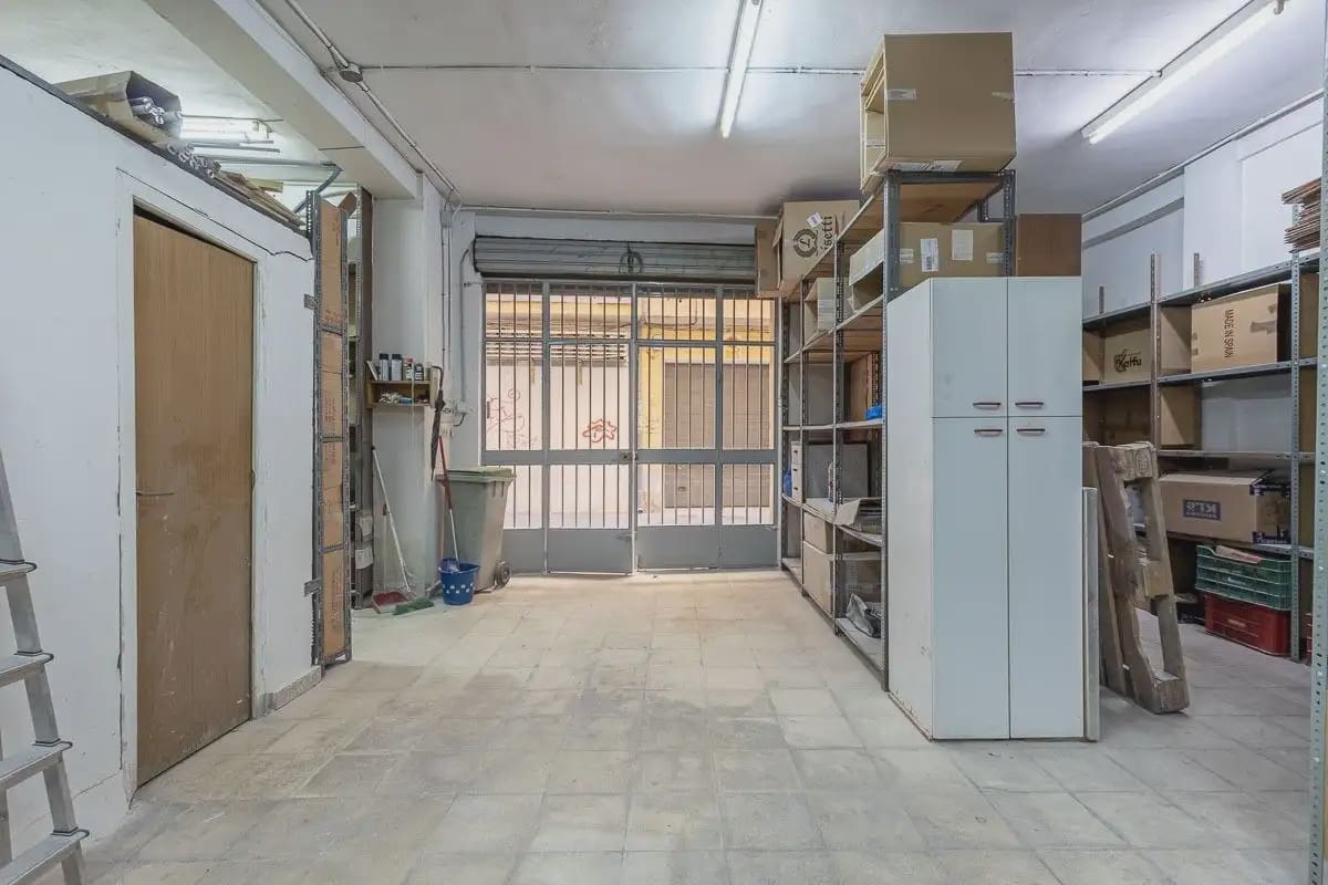 Local Comercial en Granada ciudad en venta - 146.000 € (Ref: 9837526)