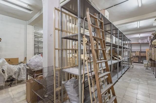 Erhverv til salg i Centro - Sagrario, Granada by - € 146.000 (Ref: 9837526)