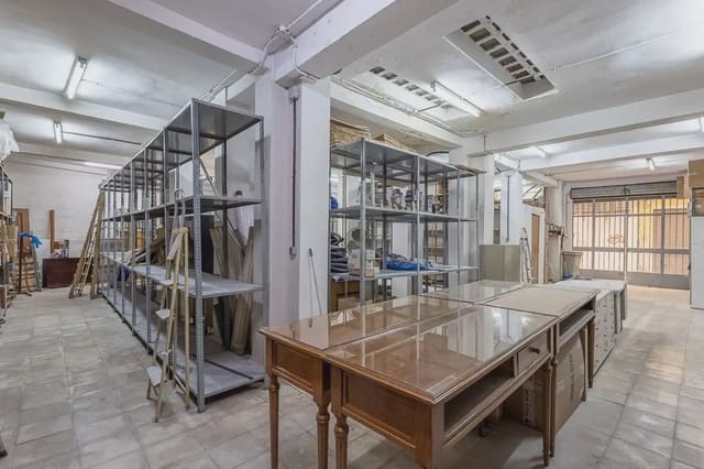 Erhverv til salg i Centro - Sagrario, Granada by - € 146.000 (Ref: 9837526)
