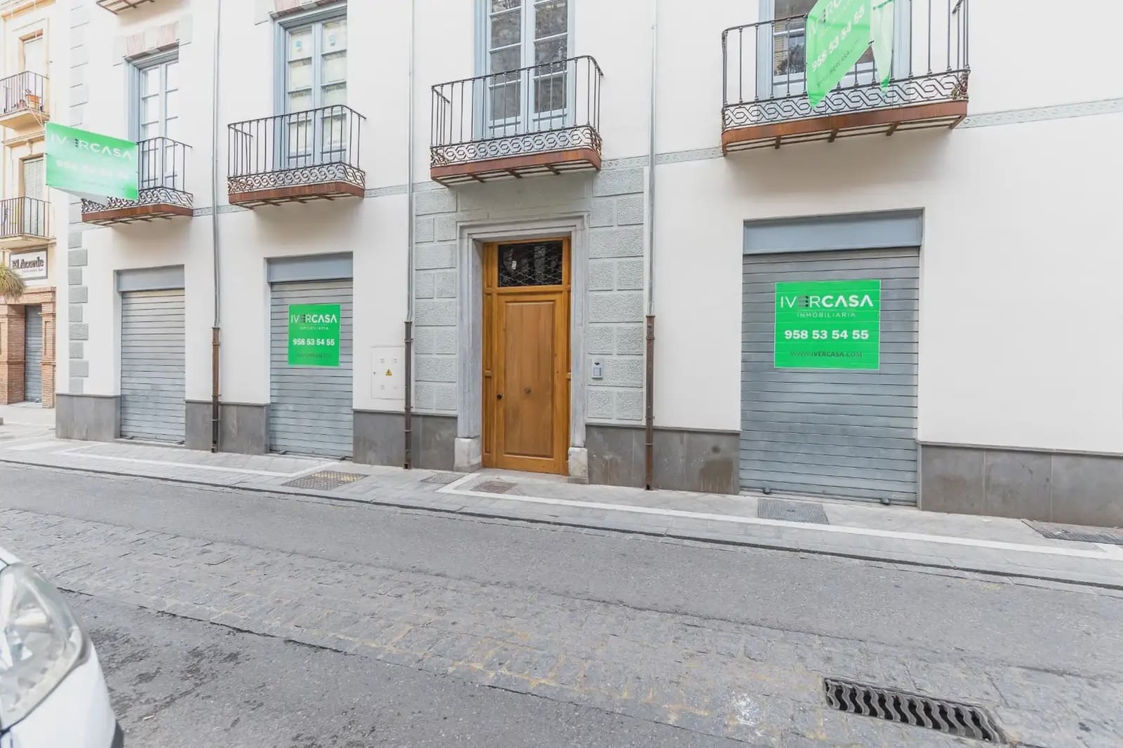 Comercial para arrendar em Granada cidade - 1 200 € (Ref: 9837527)