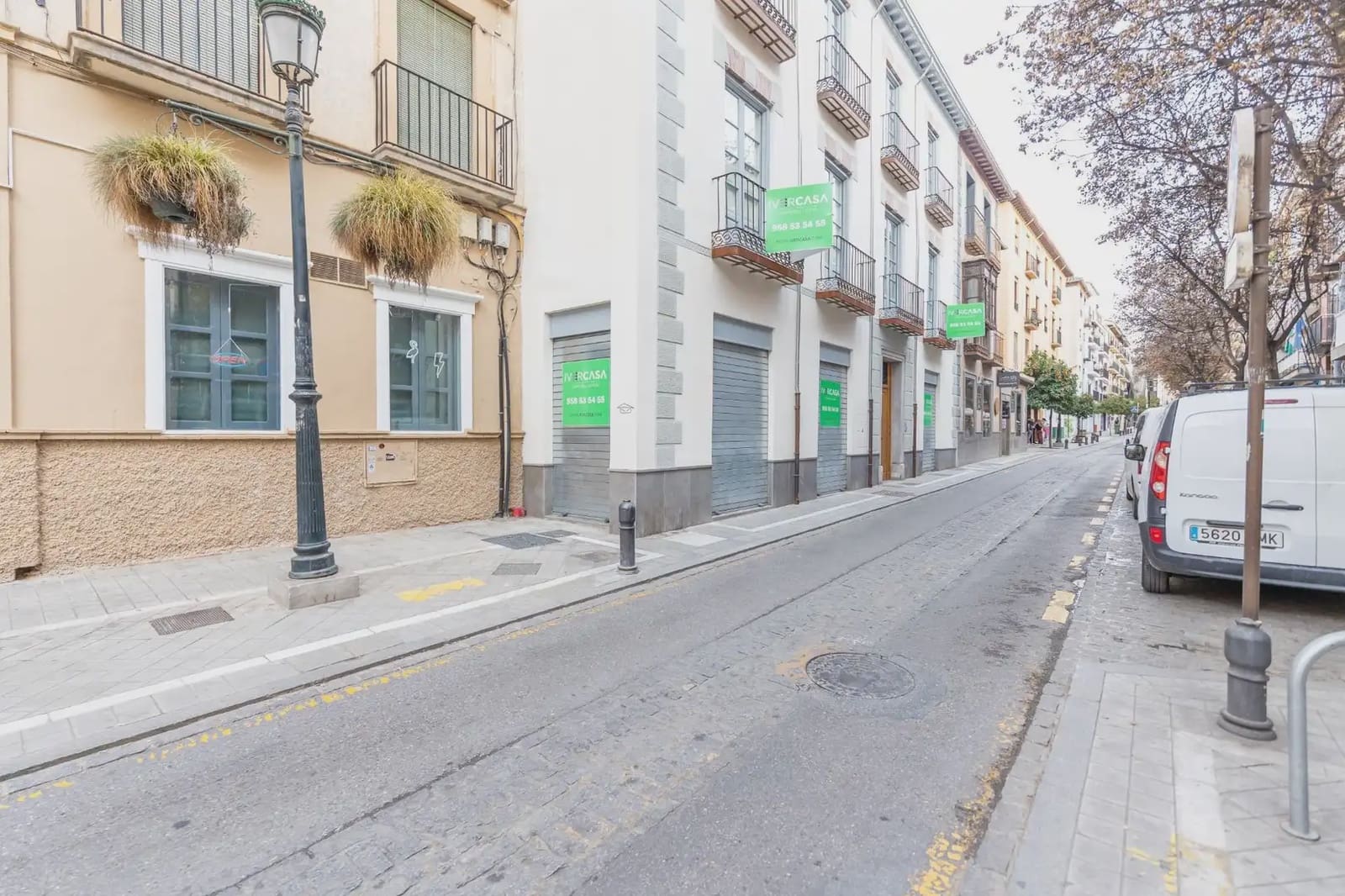 Comercial para arrendar em Granada cidade - 1 200 € (Ref: 9837527)