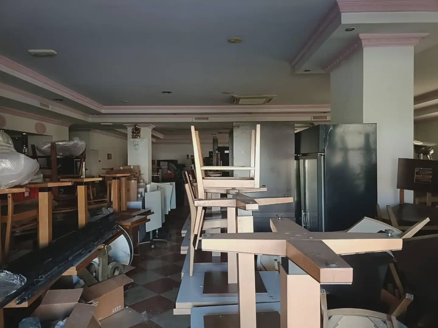 Local Comercial en Albolote en alquiler - 2.500 € (Ref: 9837529)