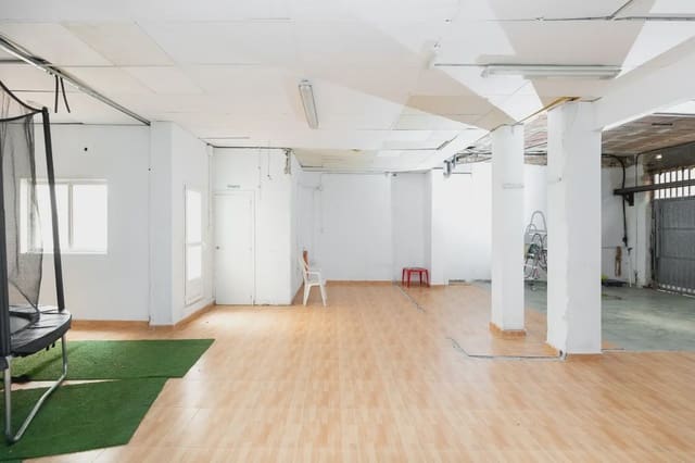 Commerciale in vendita in Armilla - 120.000 € (Rif: 9837530)
