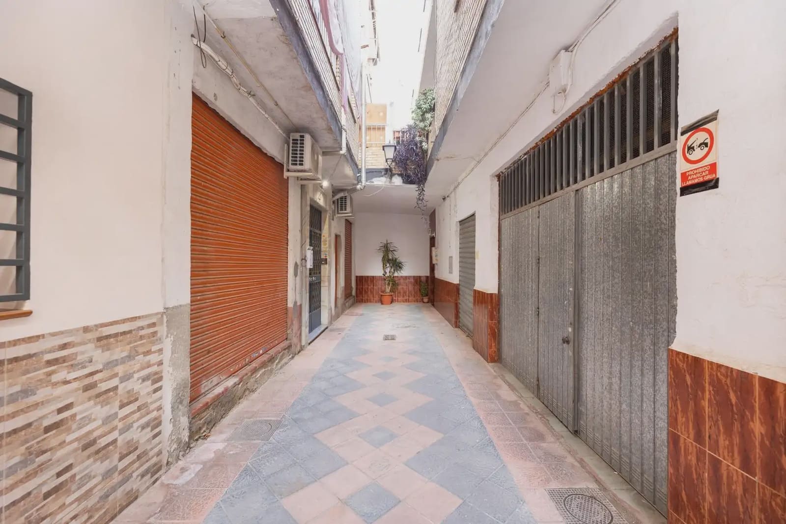 Local Comercial en Armilla en venta - 120.000 € (Ref: 9837530)