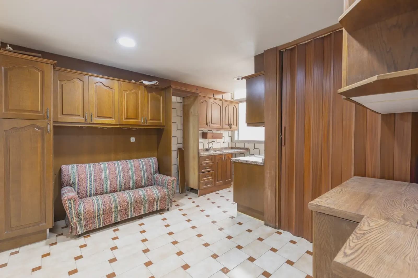 Mieszkanie na sprzedaż w Miasto Grenada z garażem - 379 000 € (Ref: 9837531)