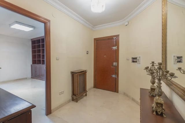 Mieszkanie na sprzedaż w Camino de Ronda - Rosaleda, Miasto Grenada z garażem - 379 000 € (Ref: 9837531)