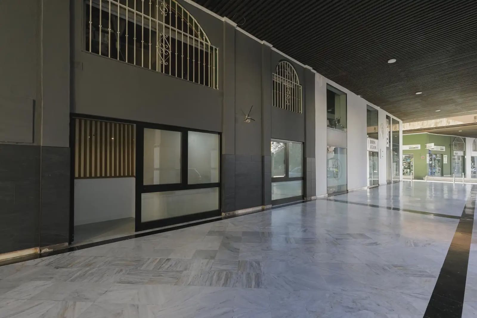 Apartment for sale in Granada city - € 159,900 (Ref: 9837533)