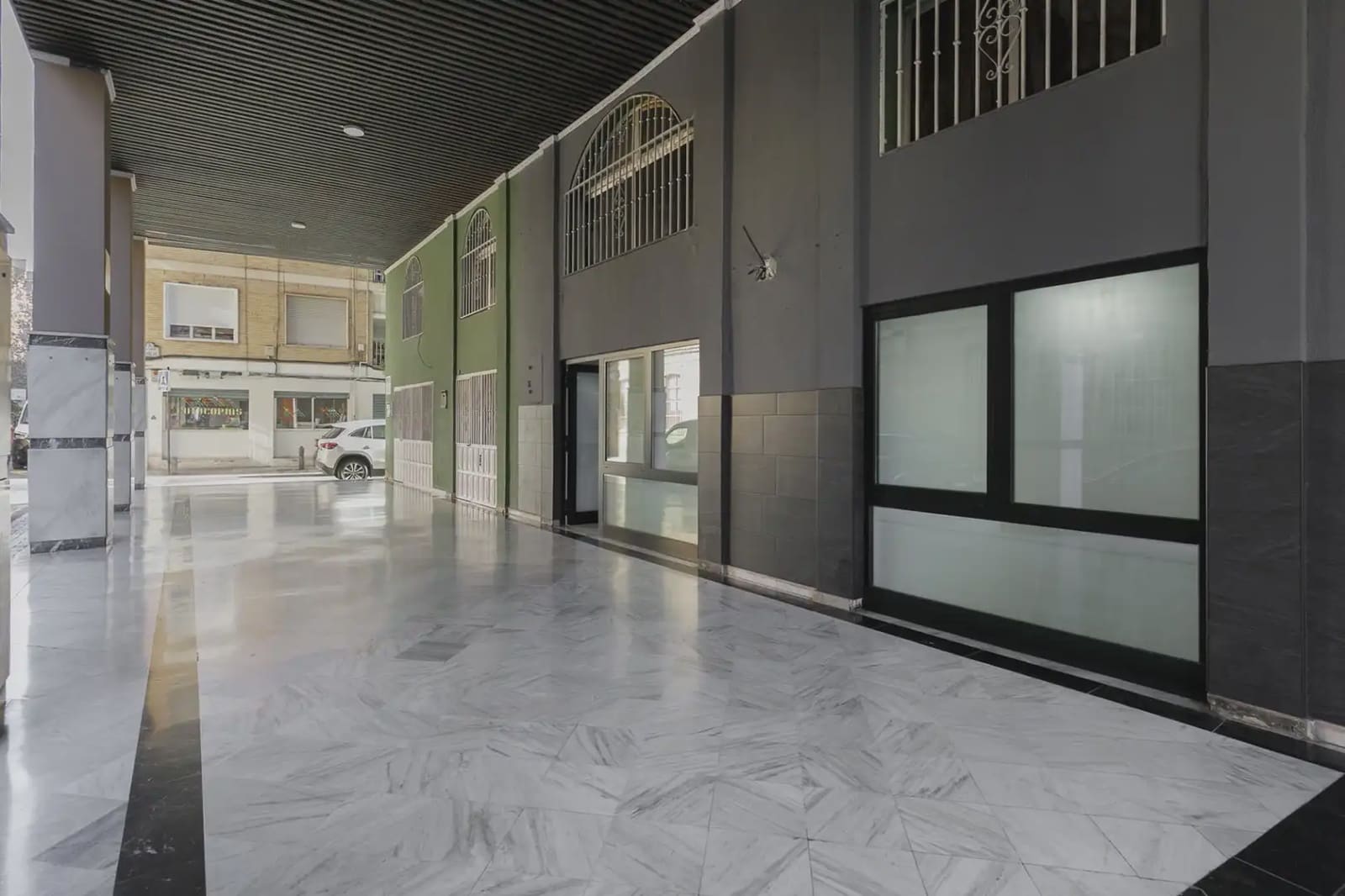 Apartment for sale in Granada city - € 159,900 (Ref: 9837533)