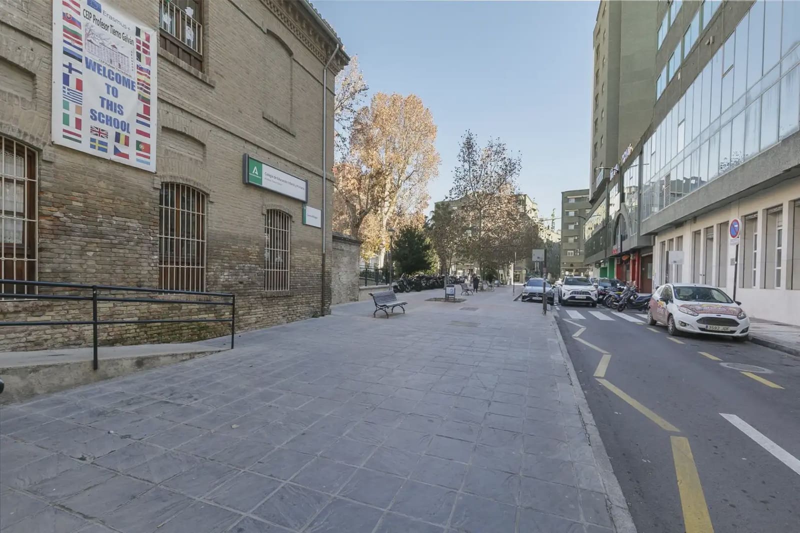 Apartment for sale in Granada city - € 159,900 (Ref: 9837533)