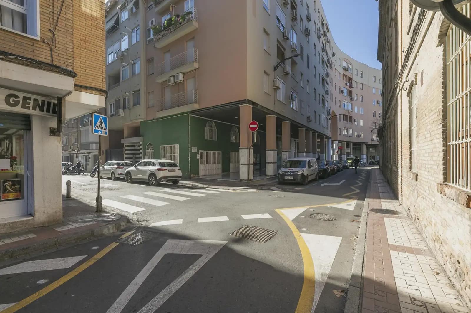Apartment for sale in Granada city - € 159,900 (Ref: 9837533)