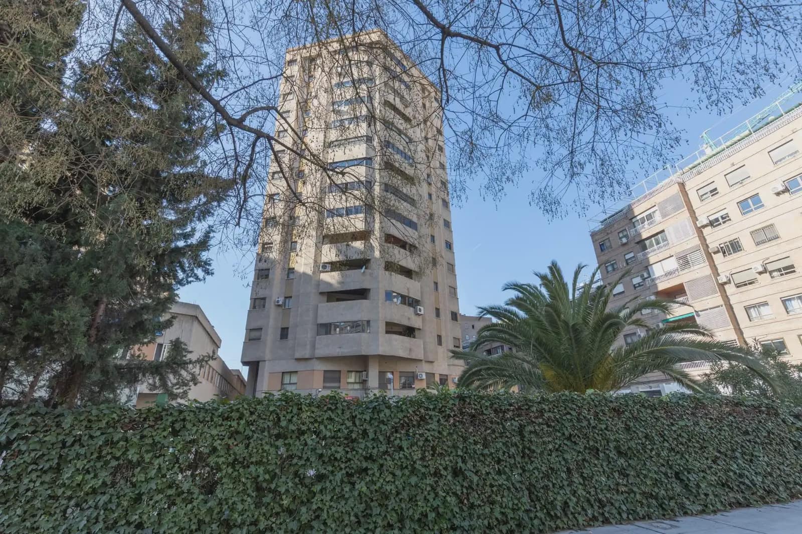 Flat for sale in Granada city with garage - € 510,000 (Ref: 9837534)