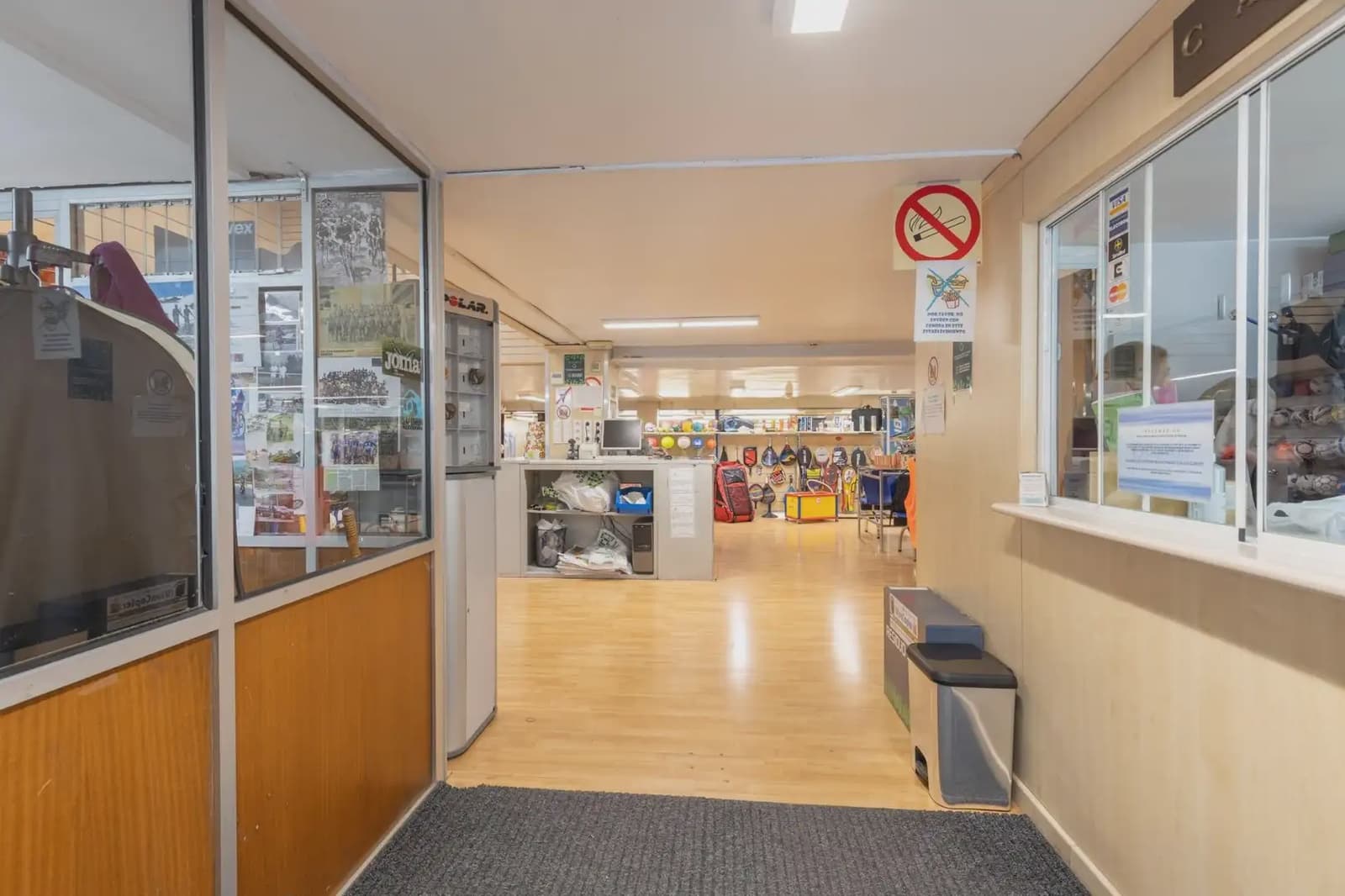 Commercieel te koop in Granada stad - € 339.000 (Ref: 9837535)