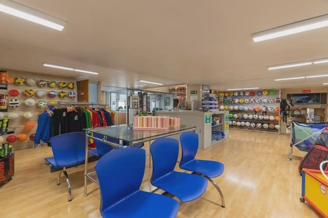 Gewerbe zu verkaufen in Figares, Granada Stadt - 339.000 € (Ref: 9837535)