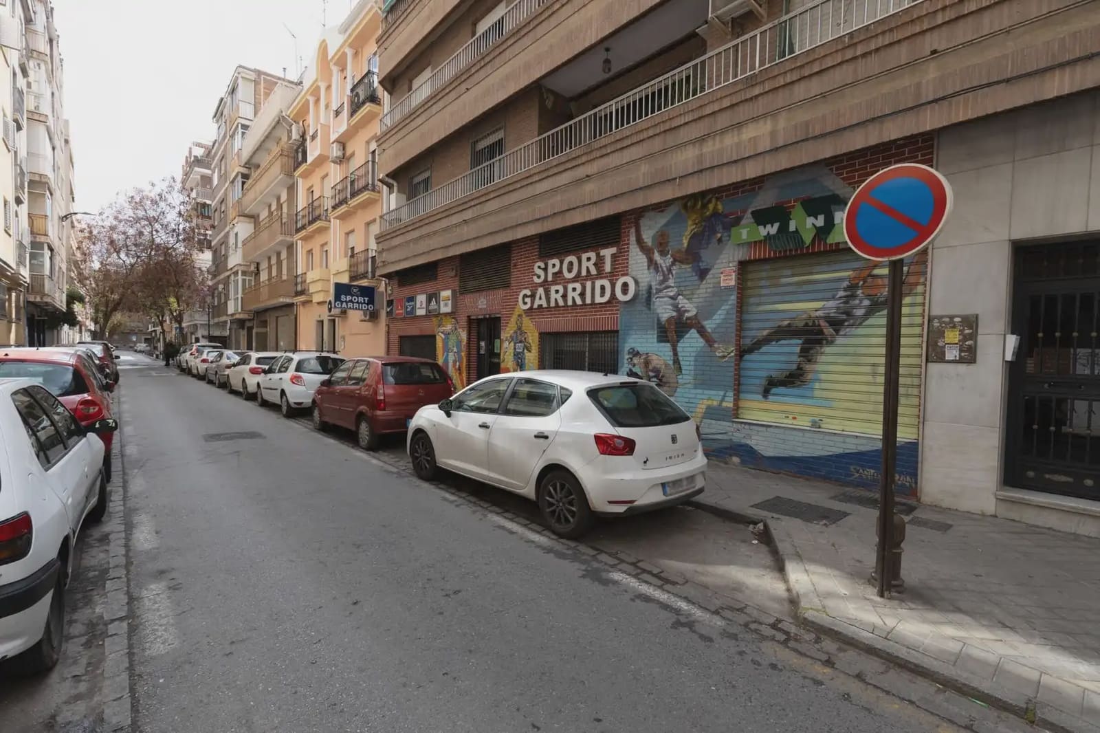 Commercieel te koop in Granada stad - € 339.000 (Ref: 9837535)