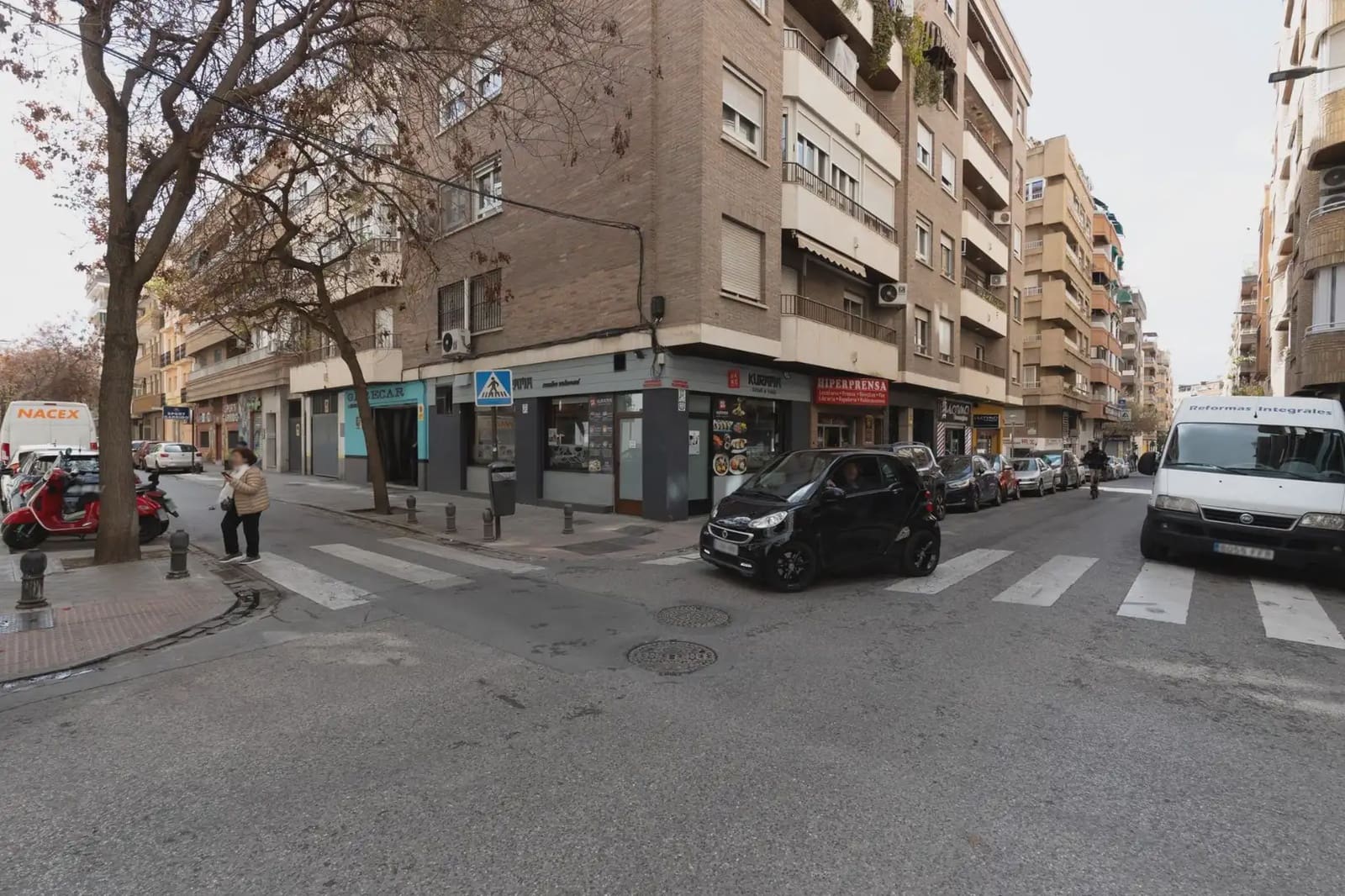 Commercieel te koop in Granada stad - € 339.000 (Ref: 9837535)
