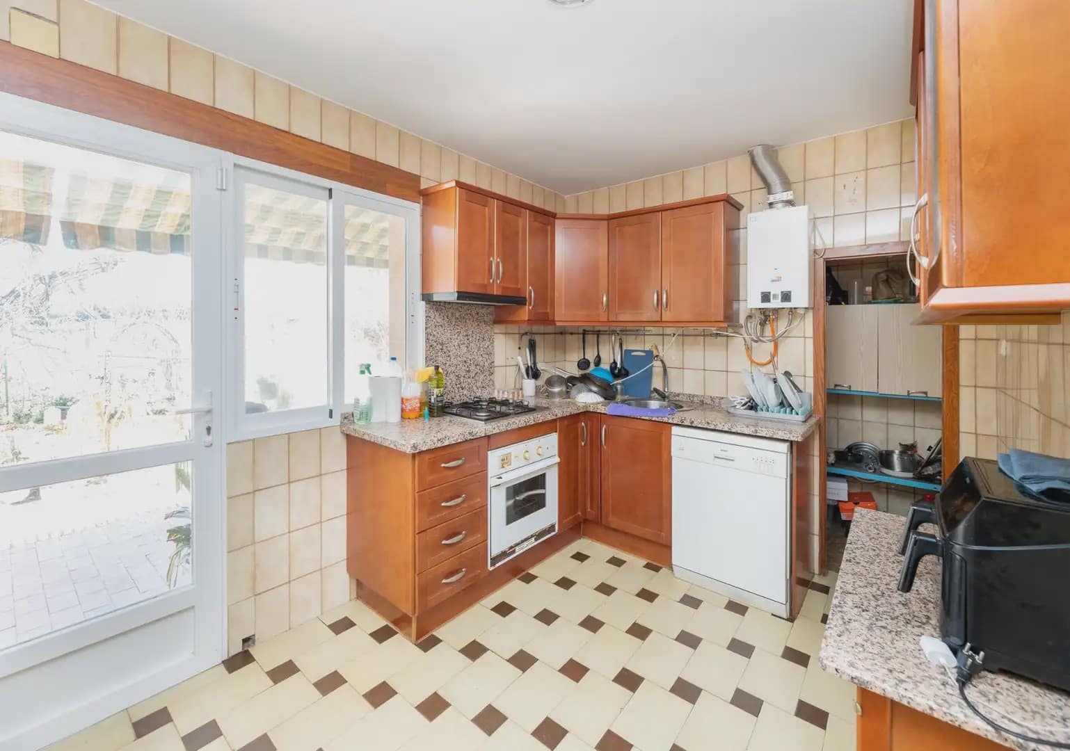 6 makuuhuone Omakotitalo myytävänä paikassa Vegas del Genil - 325 000 € (Ref: 9837536)