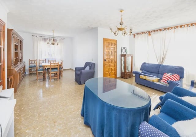 6 makuuhuone Omakotitalo myytävänä paikassa Vegas del Genil - 325 000 € (Ref: 9837536)