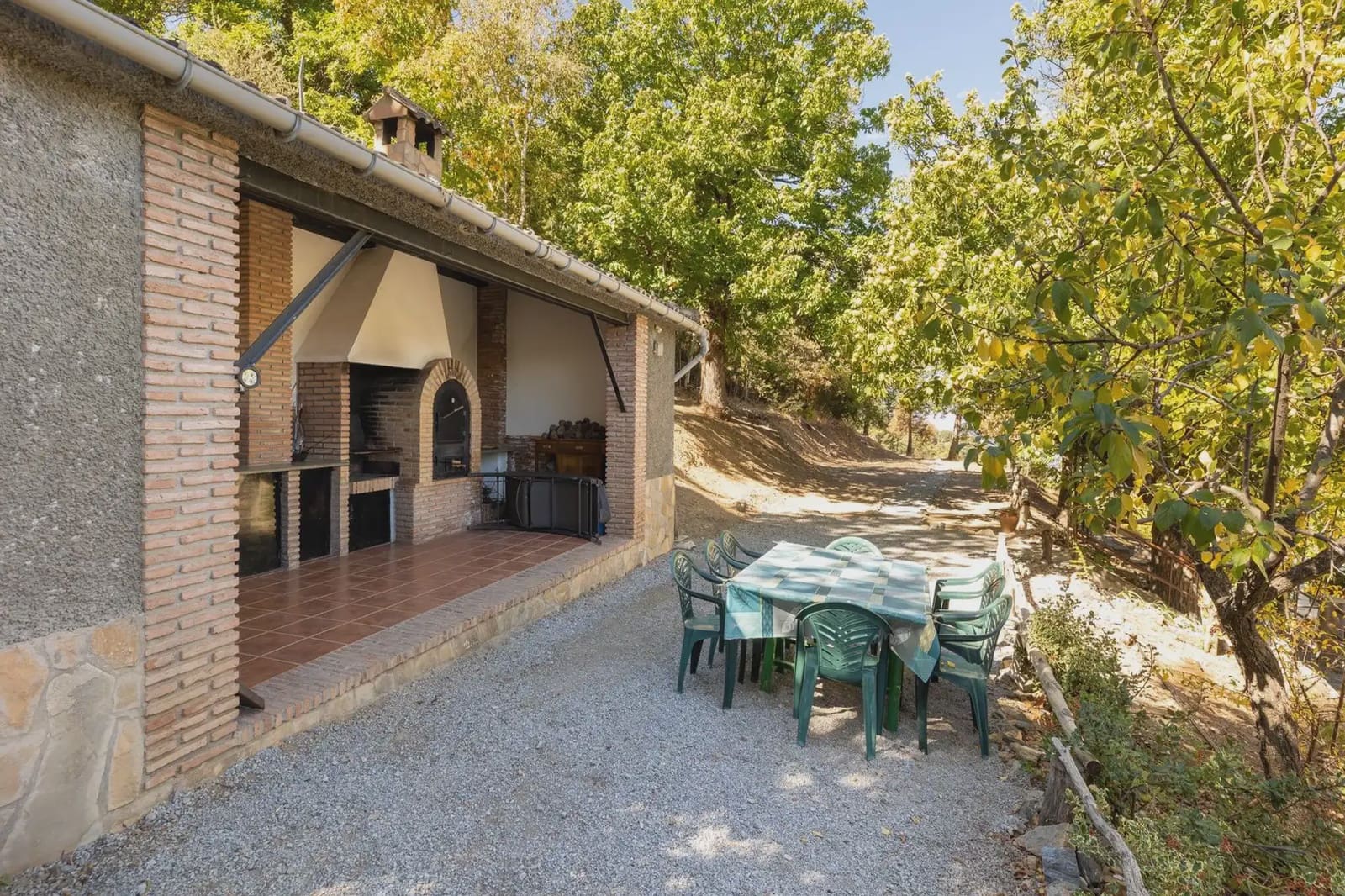 Finca/Country House for sale in Guejar Sierra with garage - € 439,000 (Ref: 9837537)