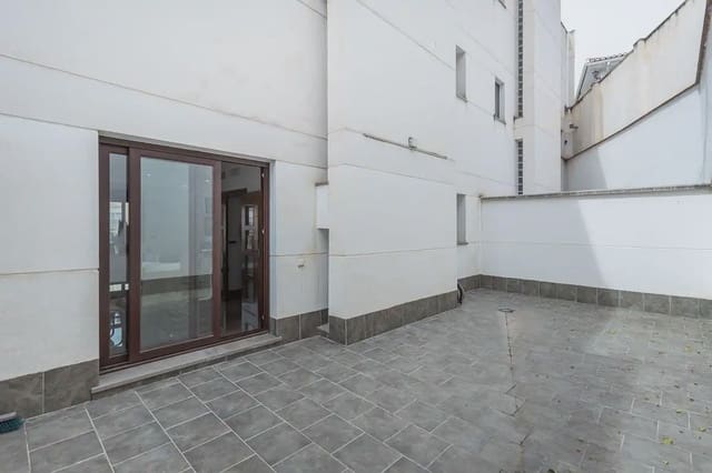 5 soverom Rekkehus til salgs i Carretera de la Sierra, Granada by med garasje - € 478 000 (Ref: 9837541)