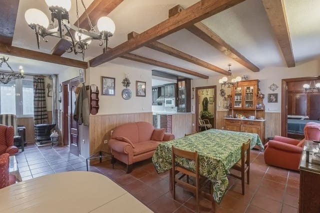 Villa/Maison à vendre à Otura avec piscine - 399 000 € (Ref: 9837542)