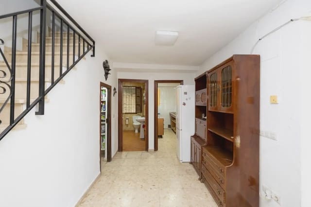 Finca/Herregård til salgs i Armilla med garasje - € 269 999 (Ref: 9837543)