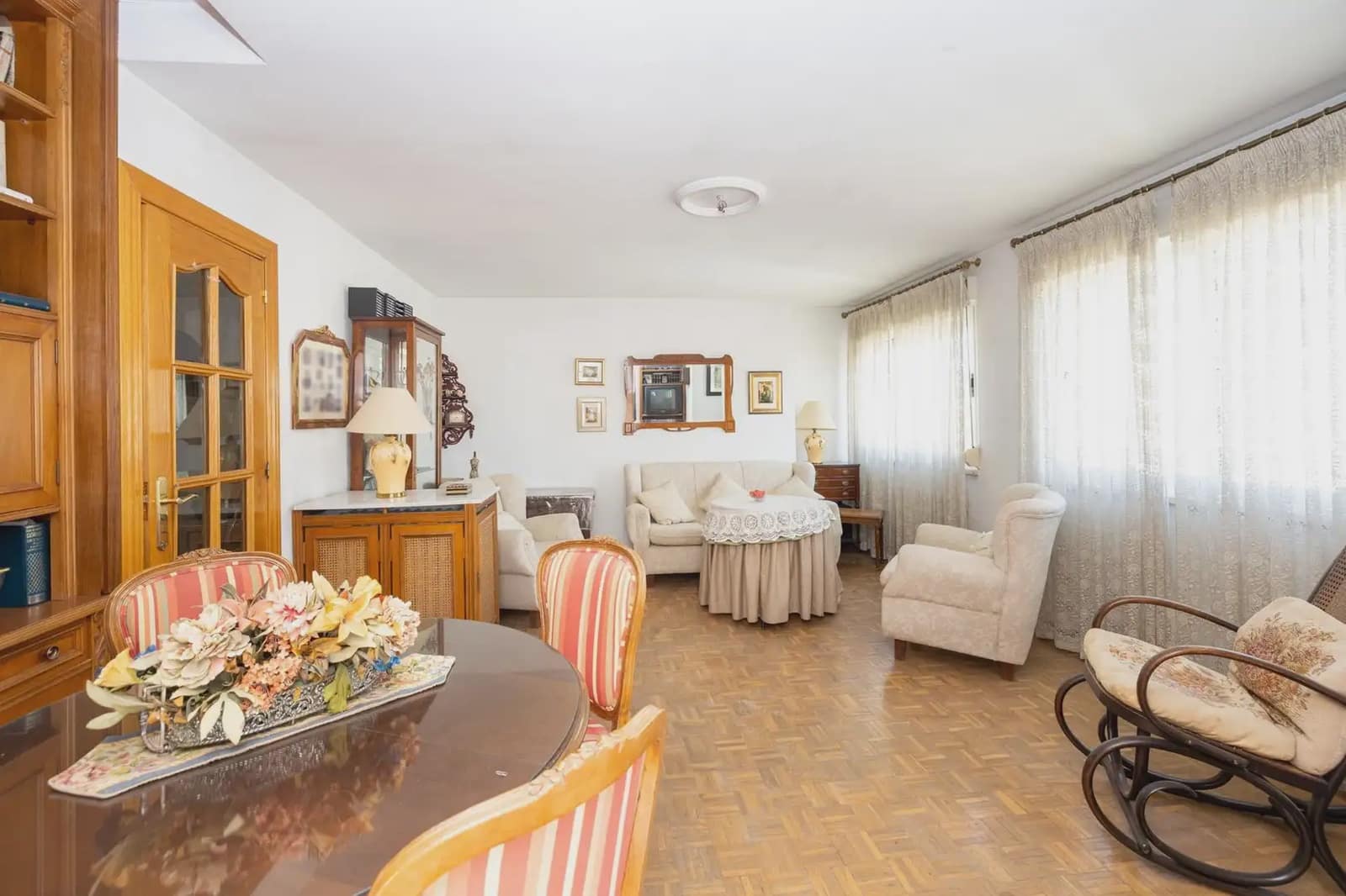 Piso en Granada ciudad en venta - 350.000 € (Ref: 9837544)