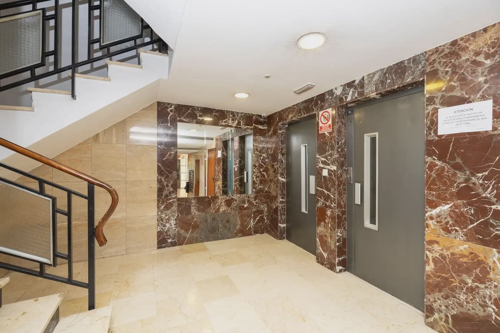 Piso en Granada ciudad en venta - 350.000 € (Ref: 9837544)