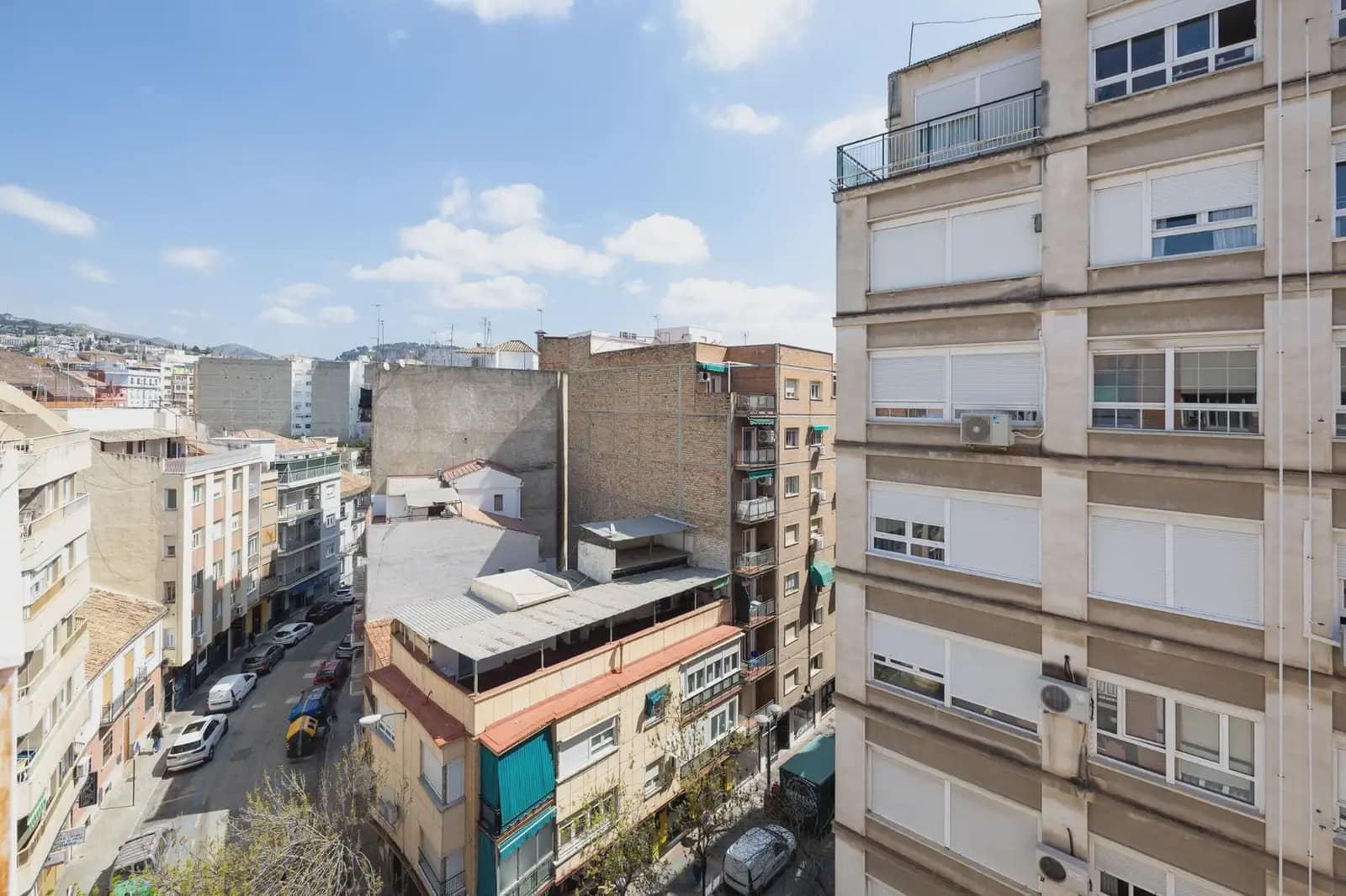 Piso en Granada ciudad en venta - 350.000 € (Ref: 9837544)