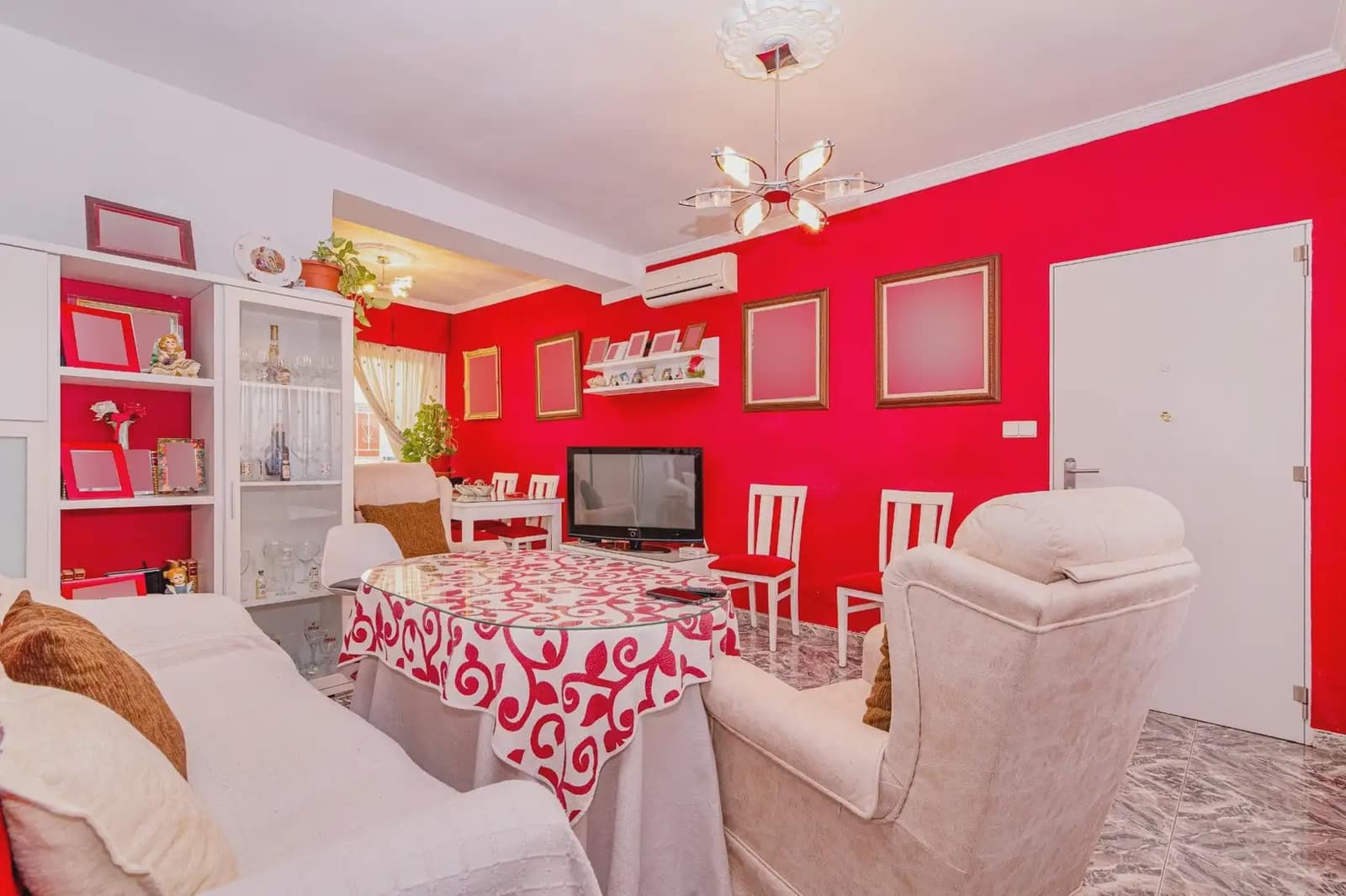 Hus till salu i Loja - 140 000 € (Ref: 9837545)