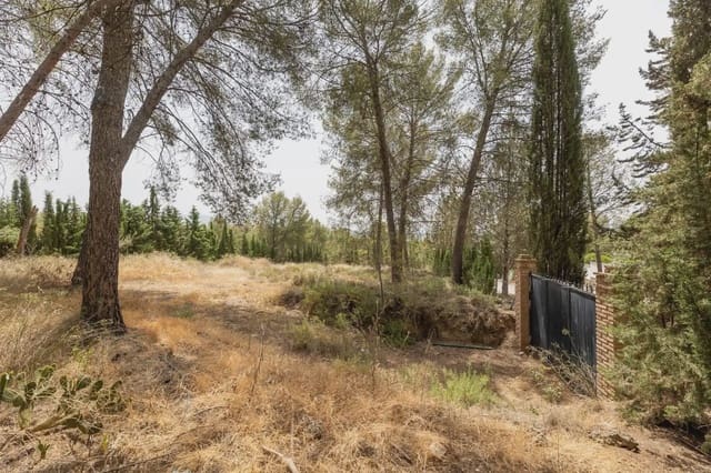 Building Plot for sale in Albolote - € 300,000 (Ref: 9837546)