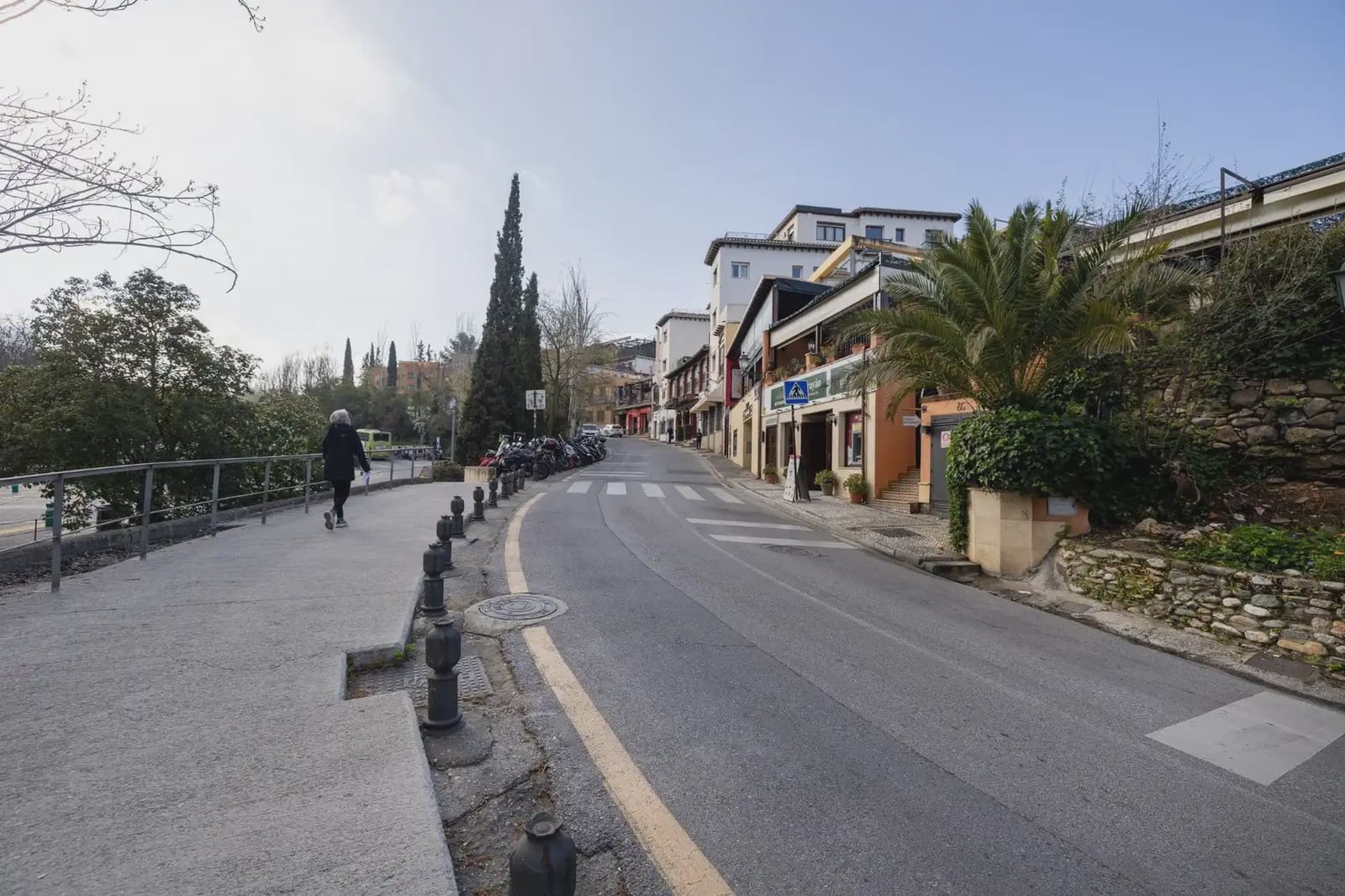 Erhverv til salg i Granada by - € 1.190.000 (Ref: 9837549)