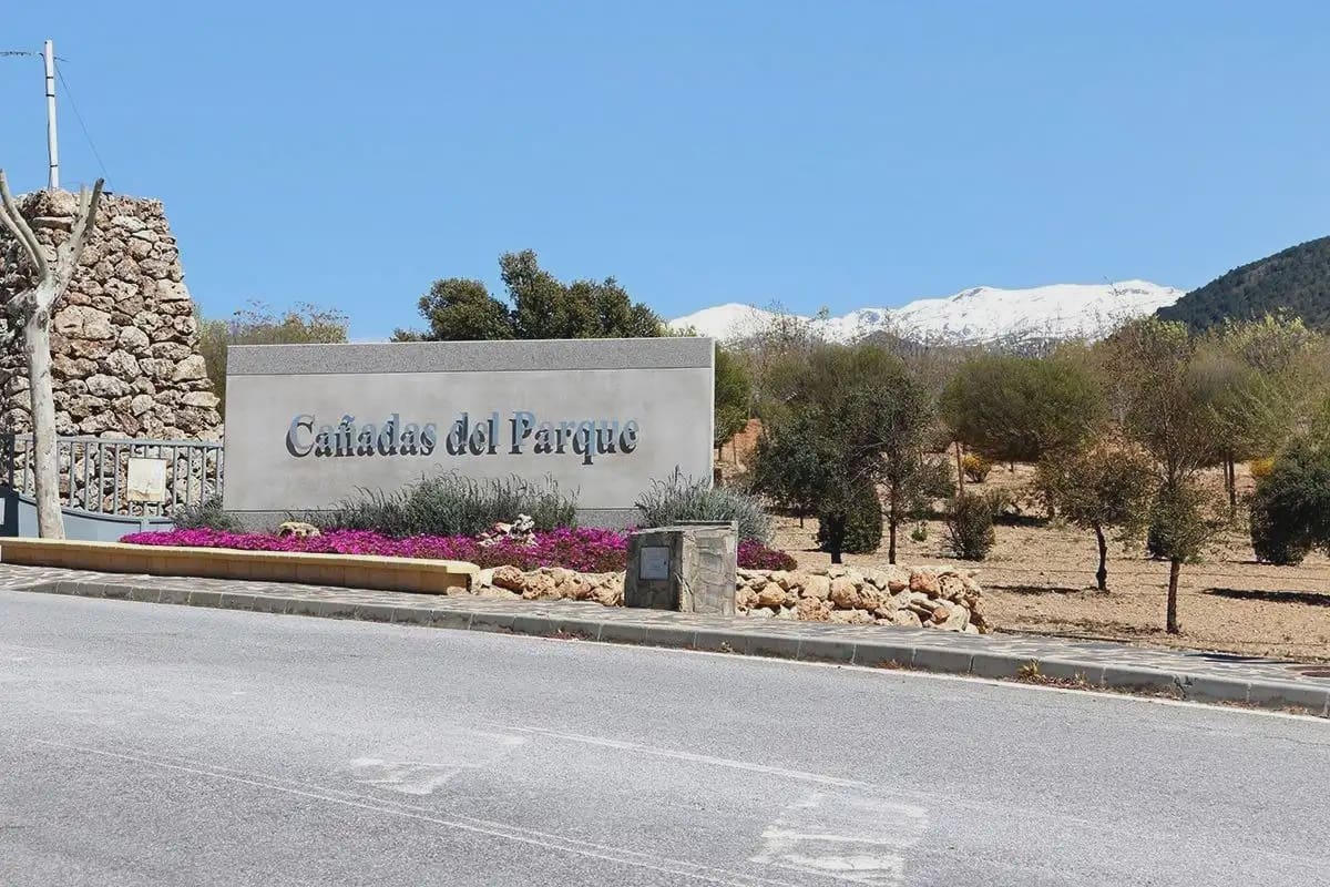Building Plot for sale in Dilar - € 57,000 (Ref: 9837551)