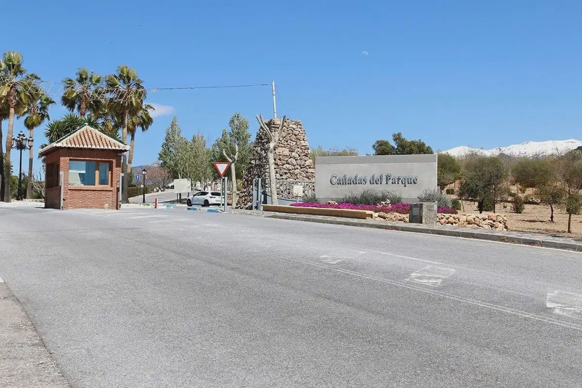 Building Plot for sale in Dilar - € 57,000 (Ref: 9837551)