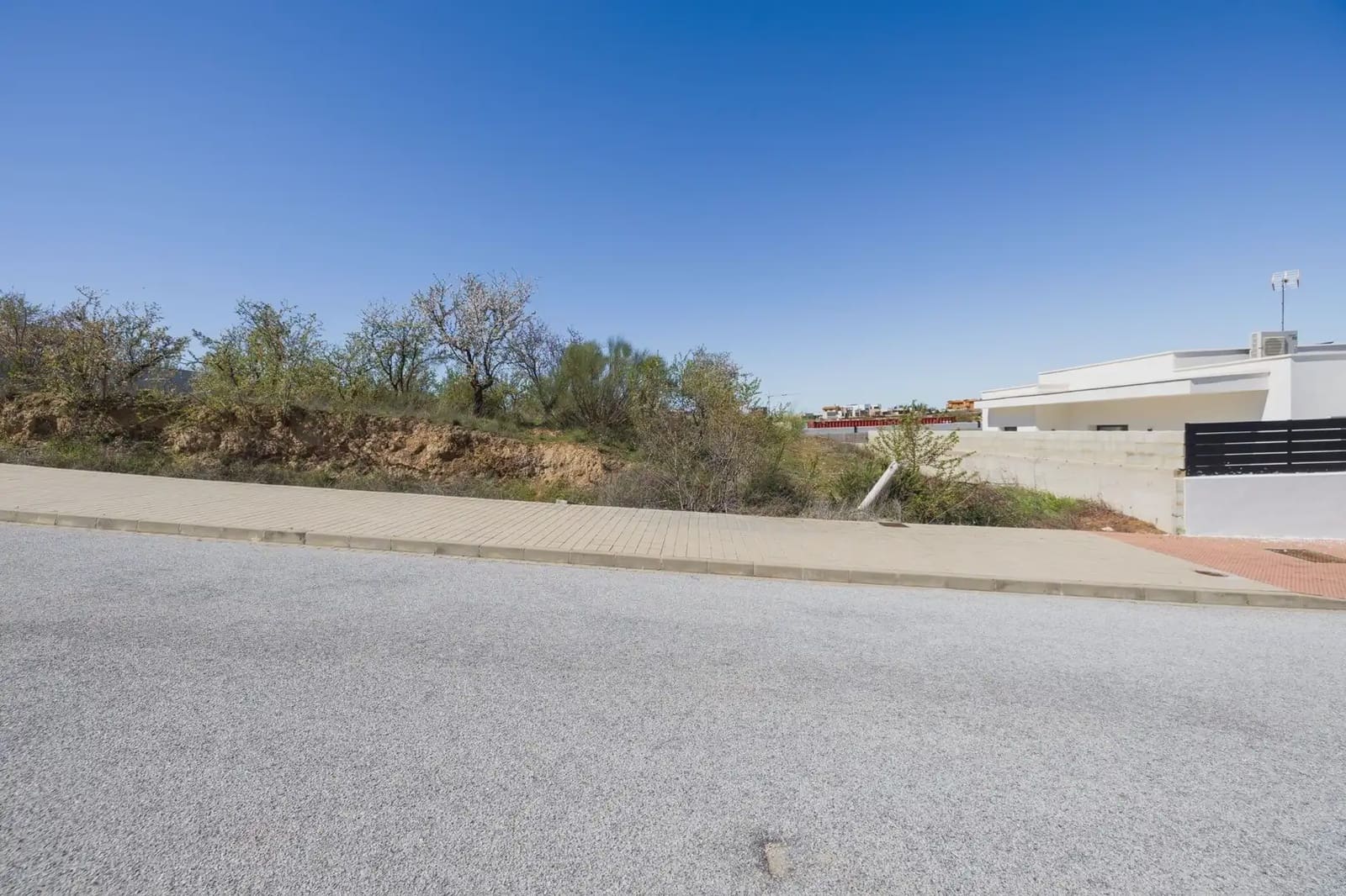 Building Plot for sale in Dilar - € 57,000 (Ref: 9837551)