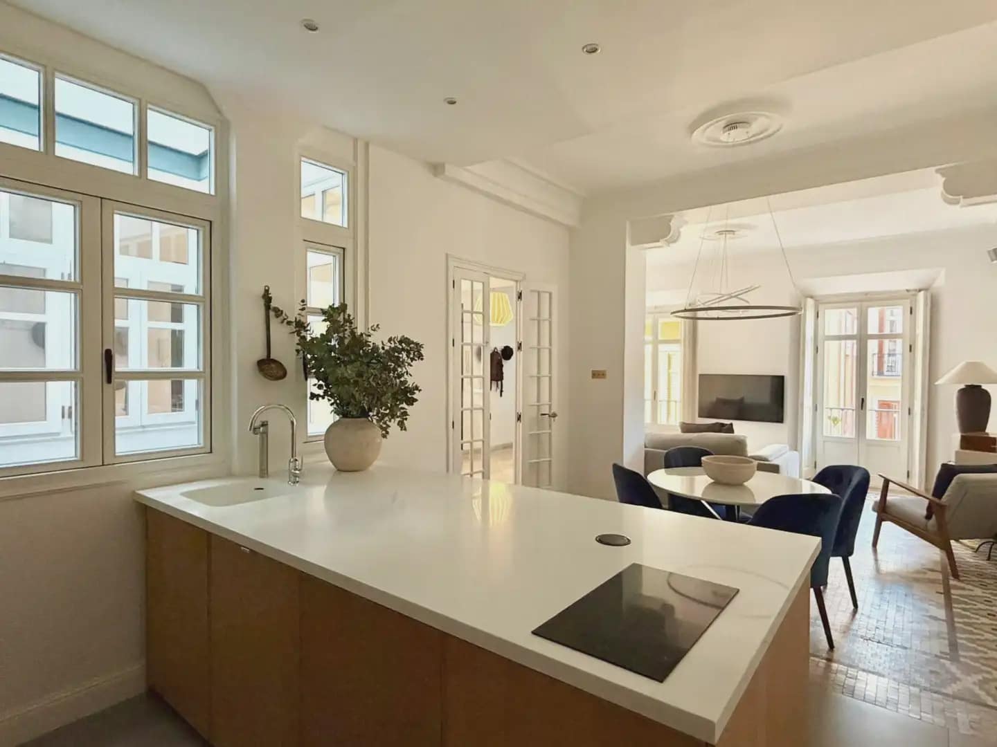 4 slaapkamer Flat te koop in Malaga stad - € 1.145.000 (Ref: 9837554)