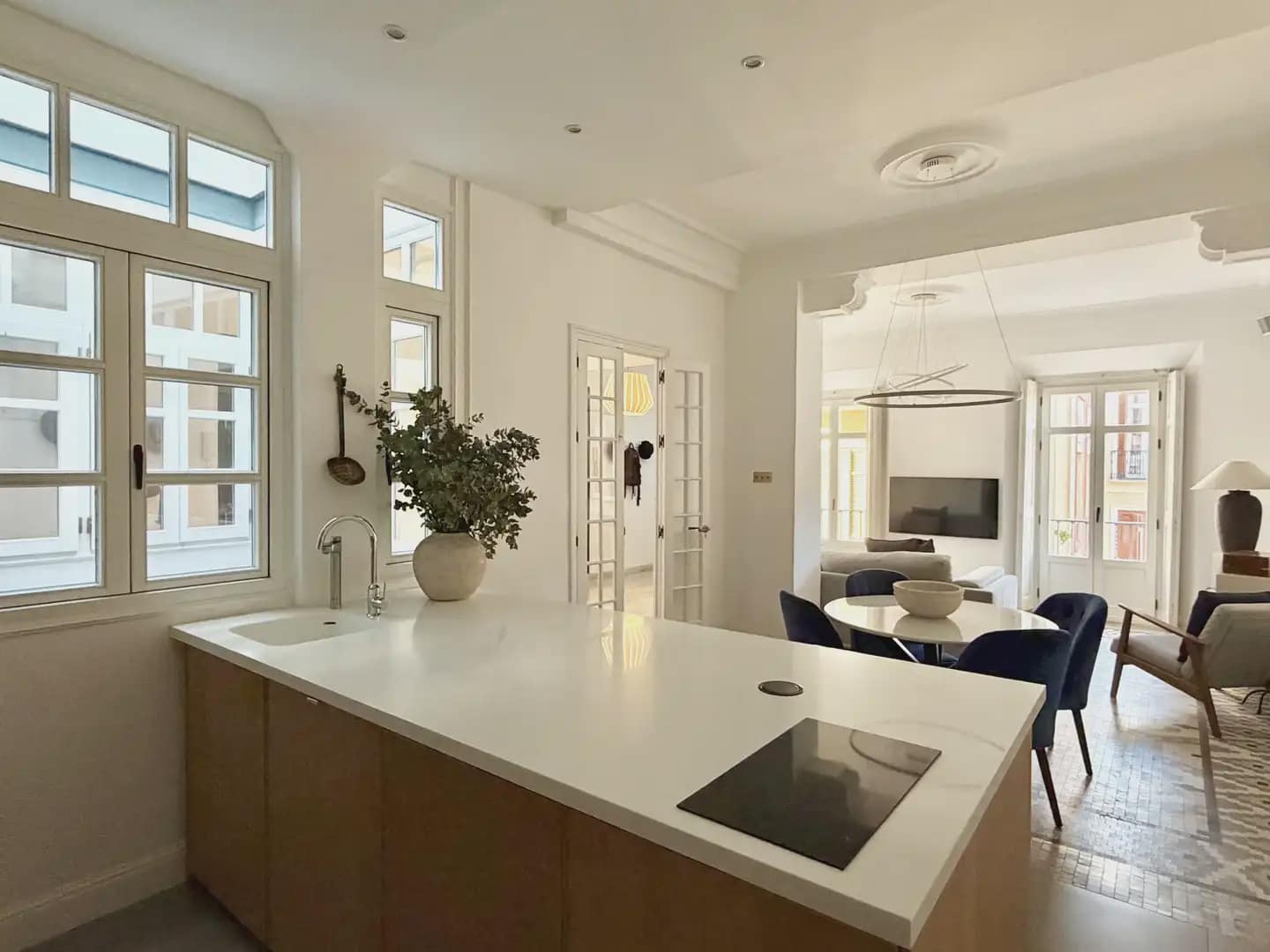 4 slaapkamer Flat te koop in Malaga stad - € 1.145.000 (Ref: 9837554)