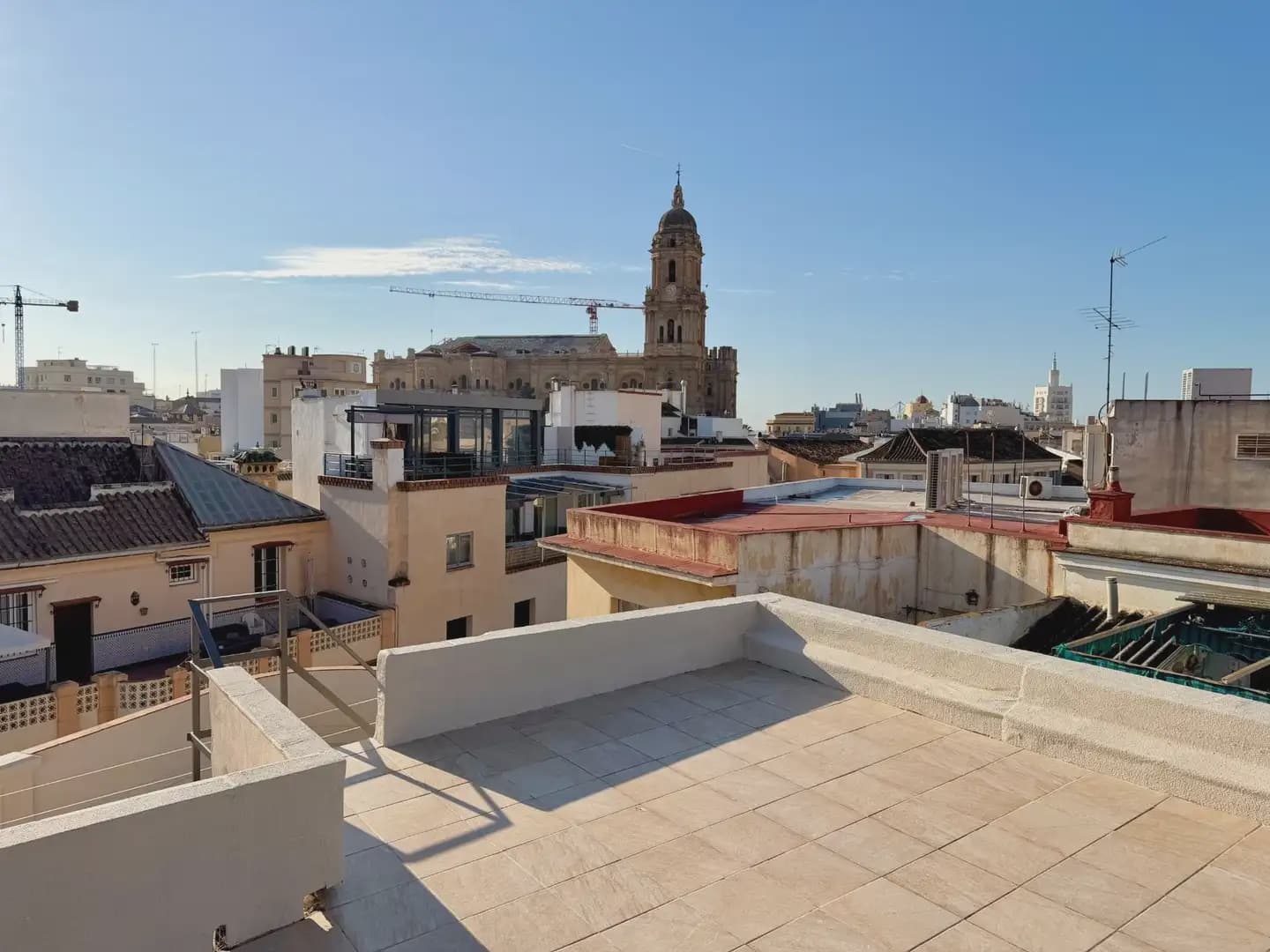 4 slaapkamer Flat te koop in Malaga stad - € 1.145.000 (Ref: 9837554)