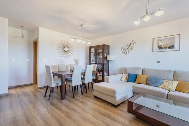 Hus til salgs i Güevéjar med garasje - € 245 000 (Ref: 9837555)