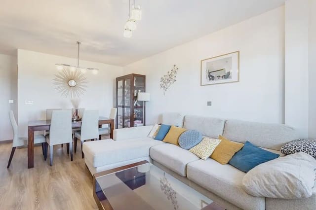 Hus til salgs i Güevéjar med garasje - € 245 000 (Ref: 9837555)