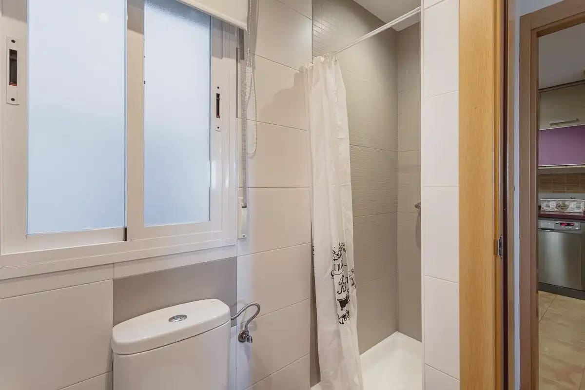 Hus til salgs i Guevejar med garasje - € 245 000 (Ref: 9837555)