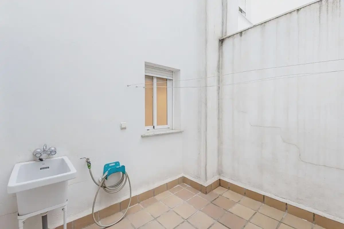 Hus til salgs i Guevejar med garasje - € 245 000 (Ref: 9837555)